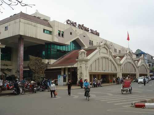Dong Xuan market Hanoi