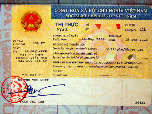 Vietnam bank notes